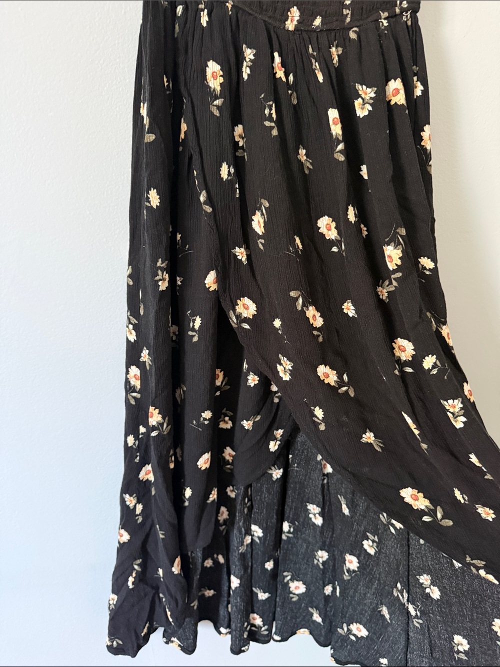 Justify Black Floral Off-the-Shoulder Maxi Dress with Cream Print - Picture 2 of 2